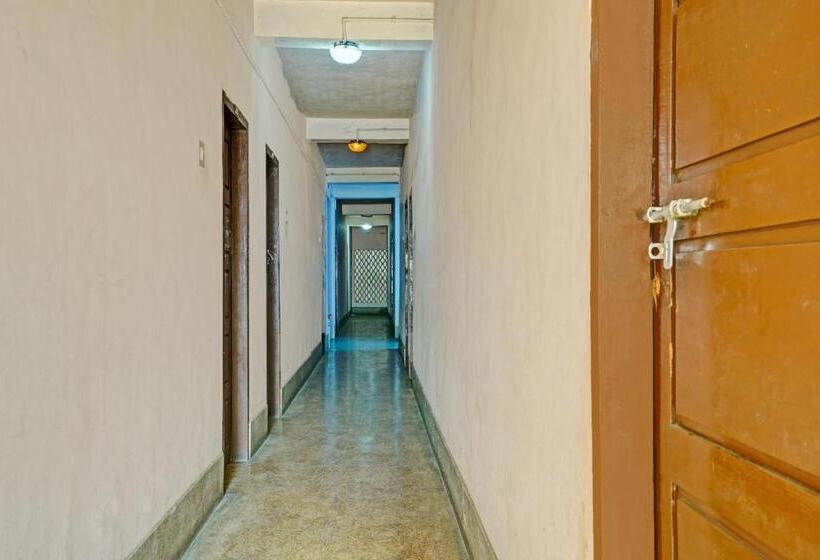 בית מלון כפרי Spot On Padinjarekara Tourist Home