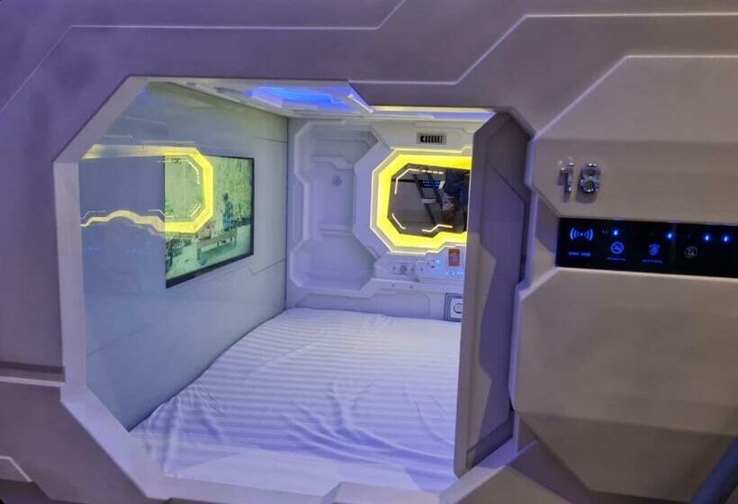 Capsule Hotel Capsule Riverside