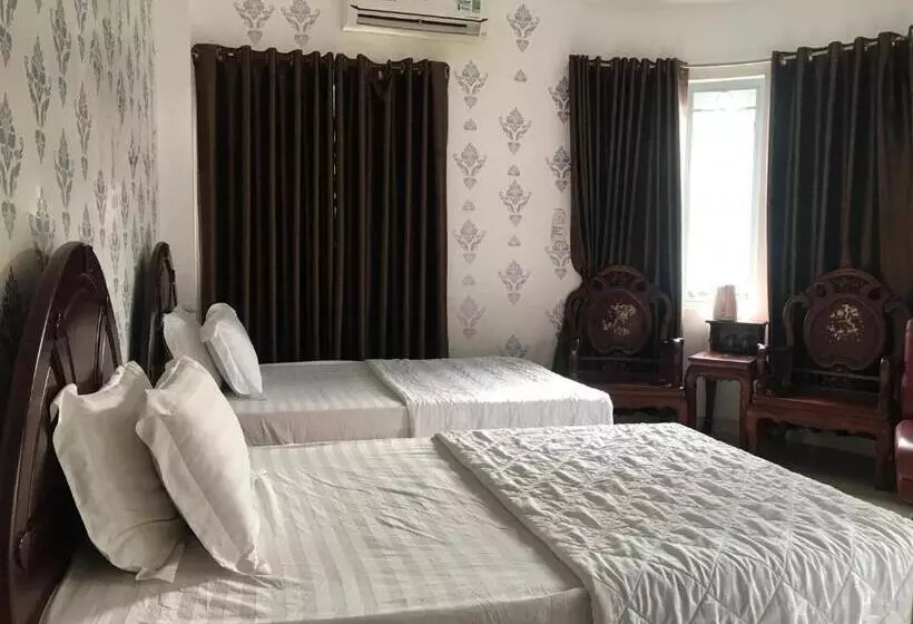 هتل Khách Sạn Hồng Tâm
