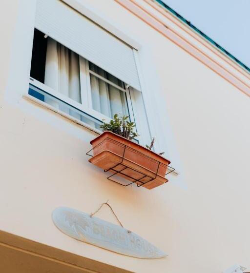 تختخواب و صبحانه Endless Summer Vibes