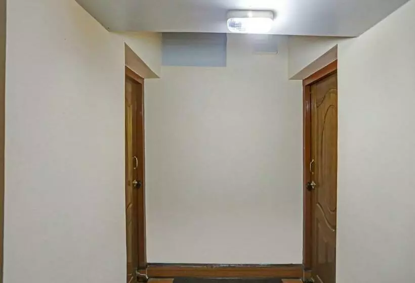 ホテル Oyo Flagship 81294 Saantanaa Villa Homes