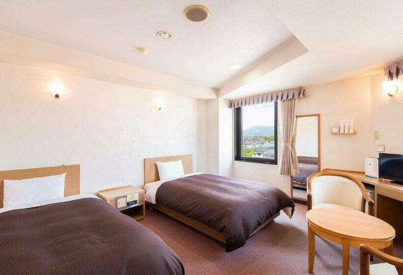 בית מלון כפרי Primrose Saito