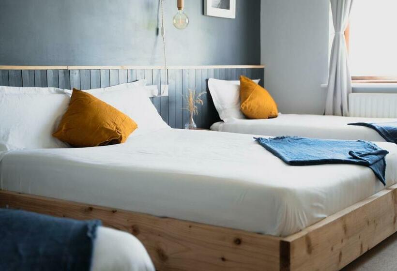 Отель Bigstyle Atlantic Lodge