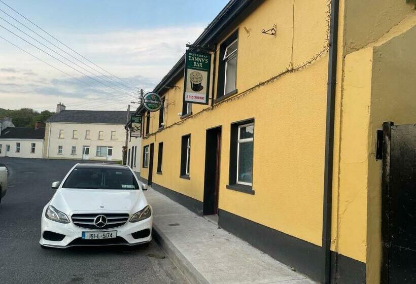 캡슐 호텔 Danny S Bar Restaurant & Accommodation