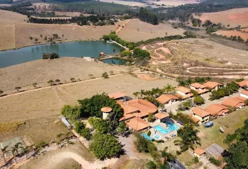 ホテル Fazenda Da Lagoa