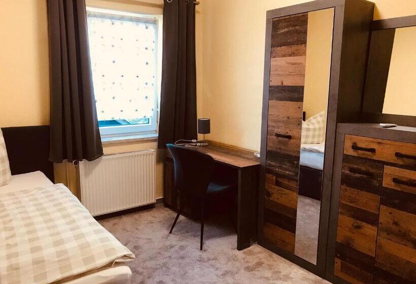 酒店 Restaurant Oberland