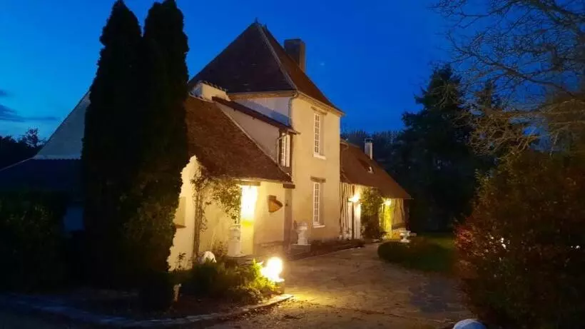 Majatalo Le Relais D Eugénie Maison D Hôtes En Forêt D Orléans