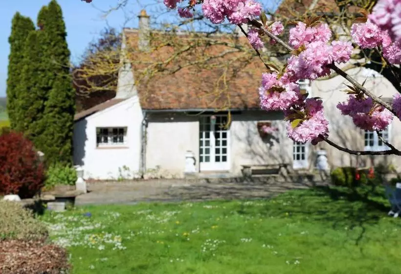 Majatalo Le Relais D Eugénie Maison D Hôtes En Forêt D Orléans