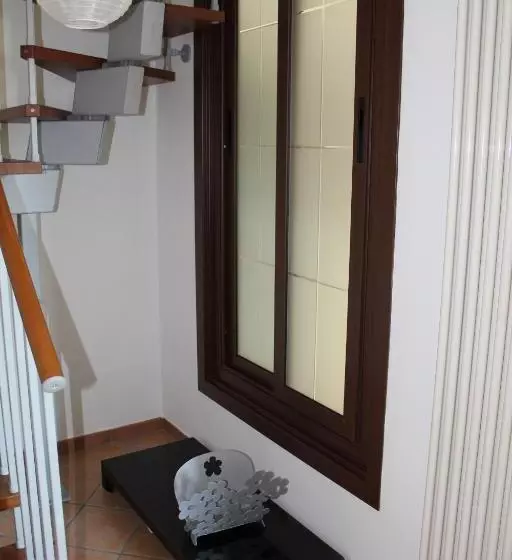 ペンション Ali House