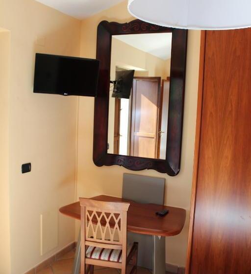 פנסיון Ali House