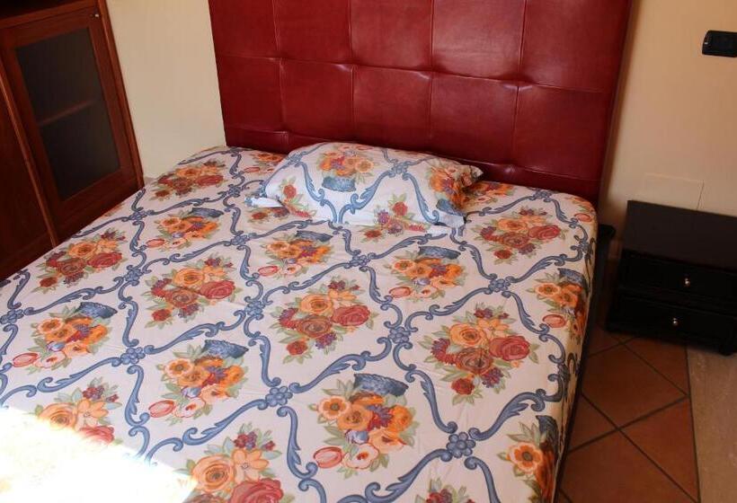 פנסיון Ali House