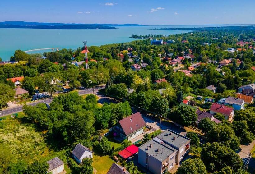 膳宿费 Csini Vendégház