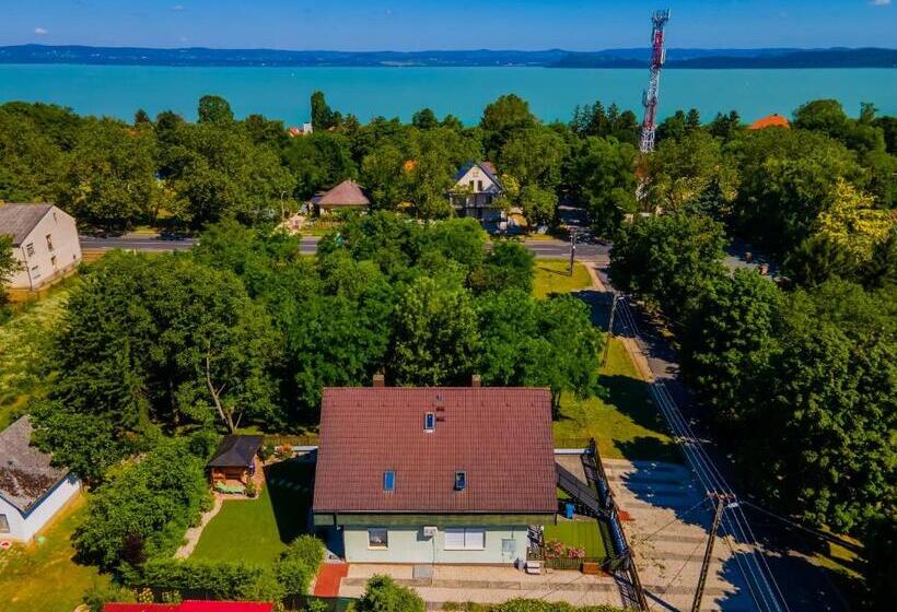 膳宿费 Csini Vendégház