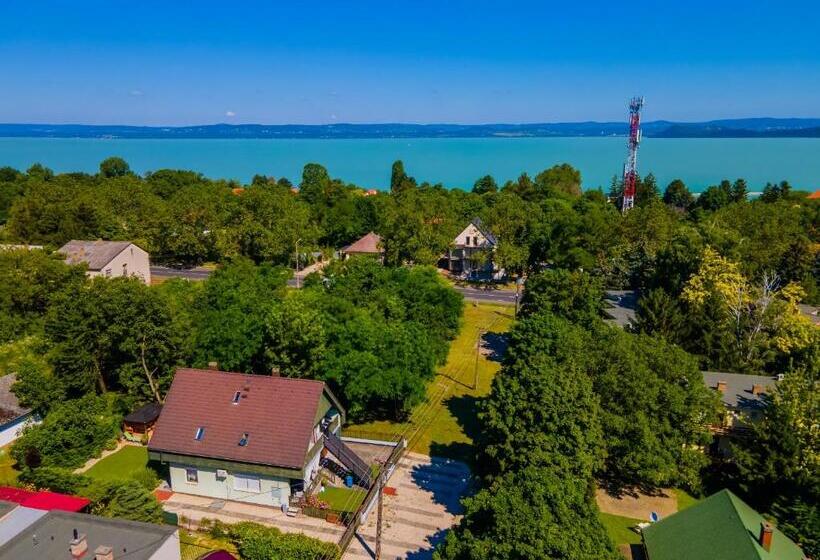 膳宿费 Csini Vendégház