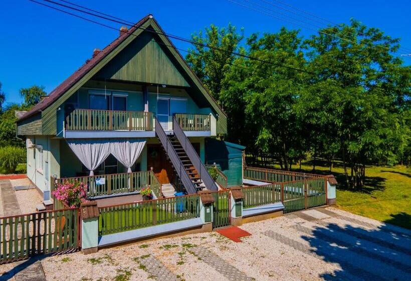 膳宿费 Csini Vendégház