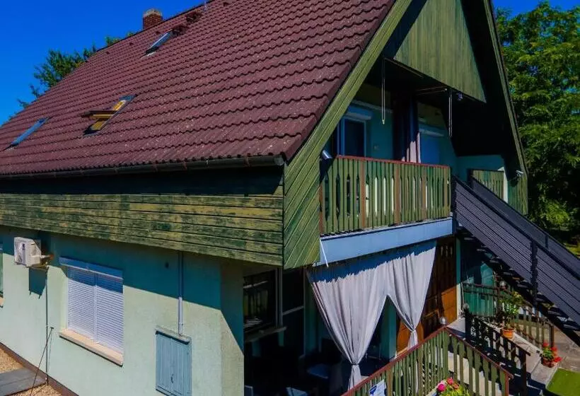 پانسیون Csini Vendégház