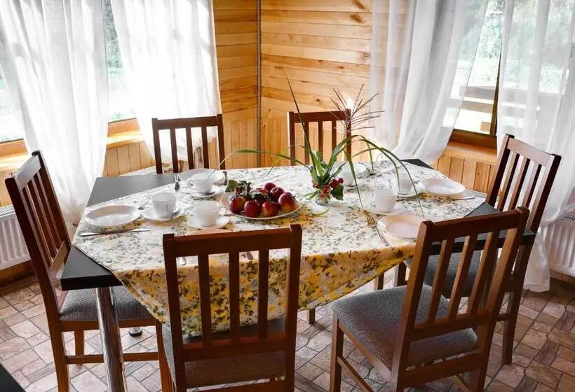 پانسیون Paegli Guest House