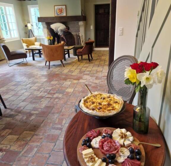 تختخواب و صبحانه Au Moulin Saint Nicol   Honfleur