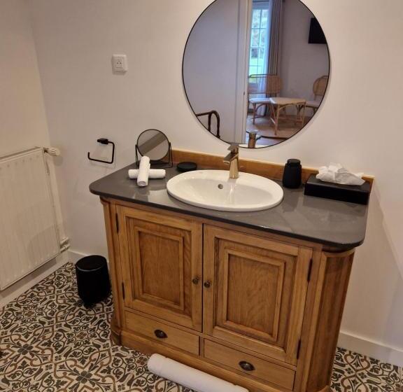 تختخواب و صبحانه Au Moulin Saint Nicol   Honfleur