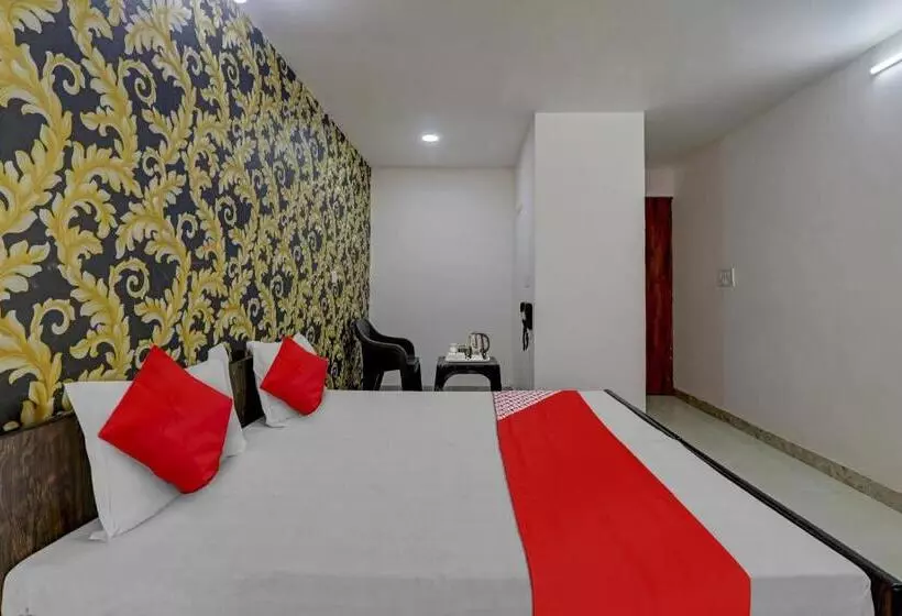 Hotelli Flagship Ck Inn Near Chaudhary Charan Singh International Airport