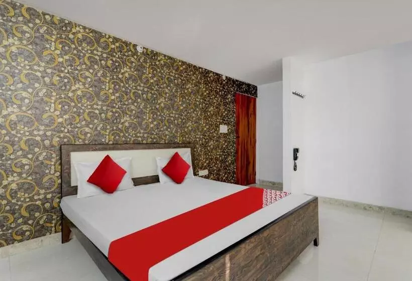 Hotelli Flagship Ck Inn Near Chaudhary Charan Singh International Airport