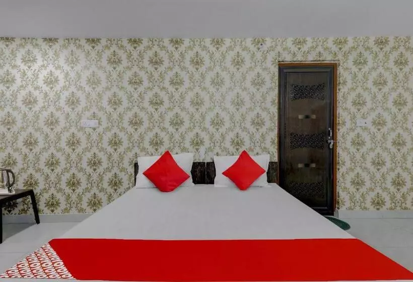 Hotelli Flagship Ck Inn Near Chaudhary Charan Singh International Airport