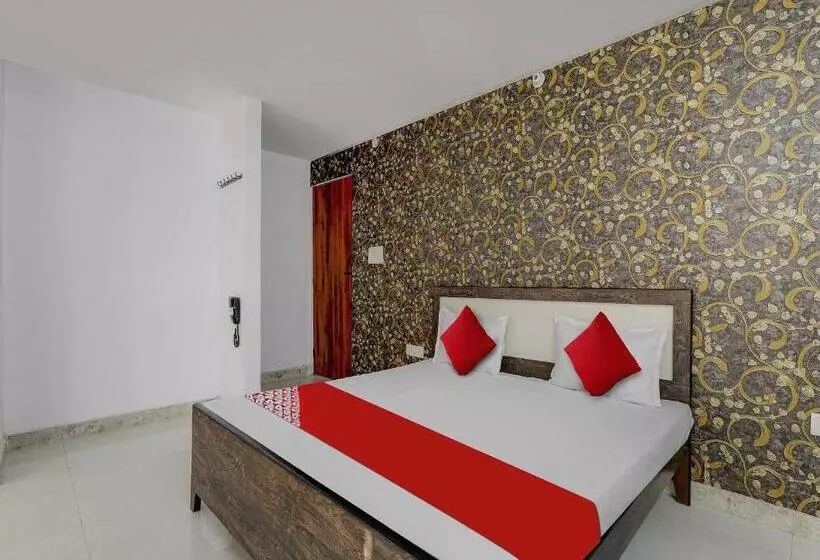 Hotelli Flagship Ck Inn Near Chaudhary Charan Singh International Airport