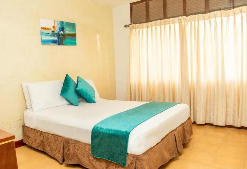 호텔 Palmarena Plaza Rodadero