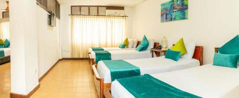 호텔 Palmarena Plaza Rodadero