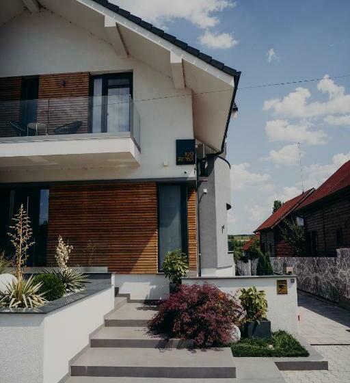 پانسیون Vila Milago L Baile Felix L Oradea L Jacuzzi & Sauna