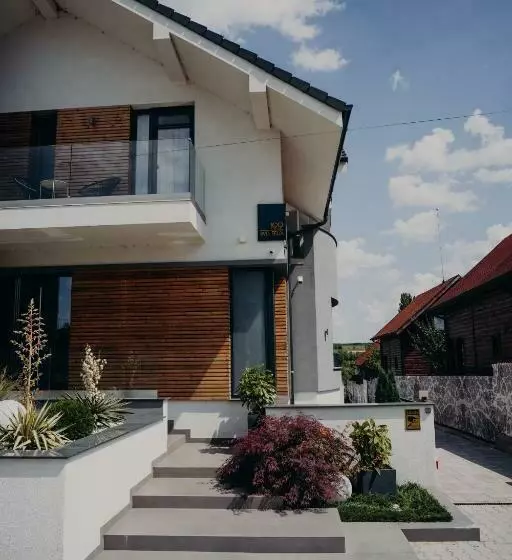 پانسیون Vila Milago L Baile Felix L Oradea L Jacuzzi & Sauna