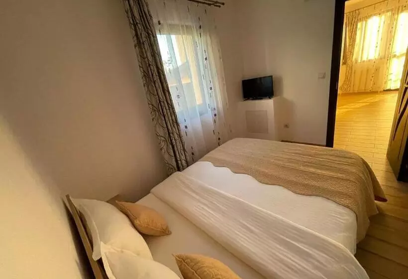 Pensjonat Vila Lorena