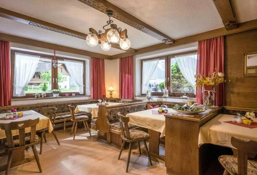 ペンション Gästehaus Gisela