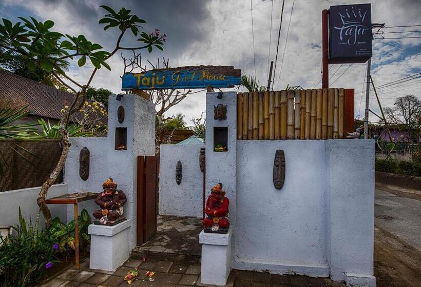 بنسيون Taju Guest House