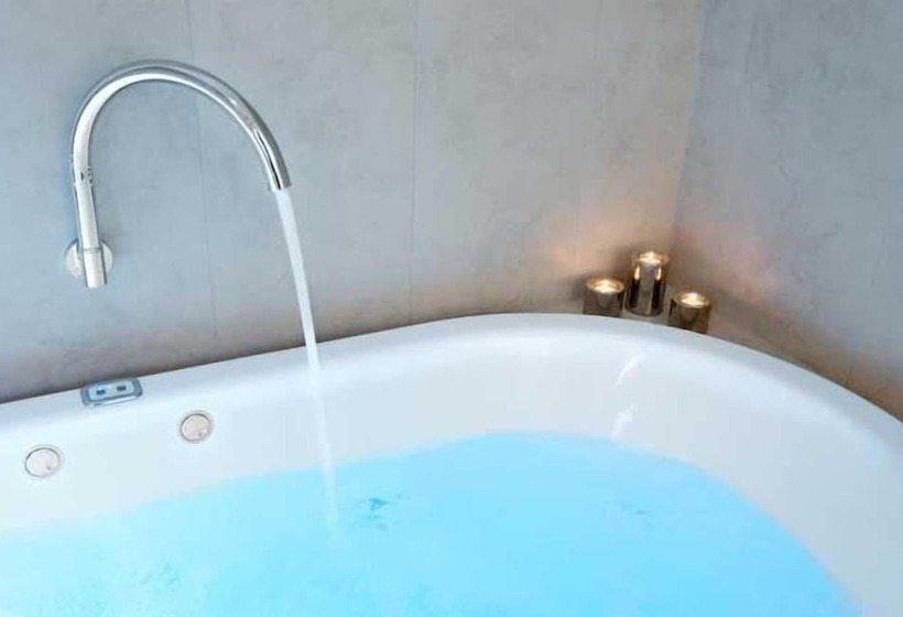 Plantation House At Whitecliffs Bed And Breakfast