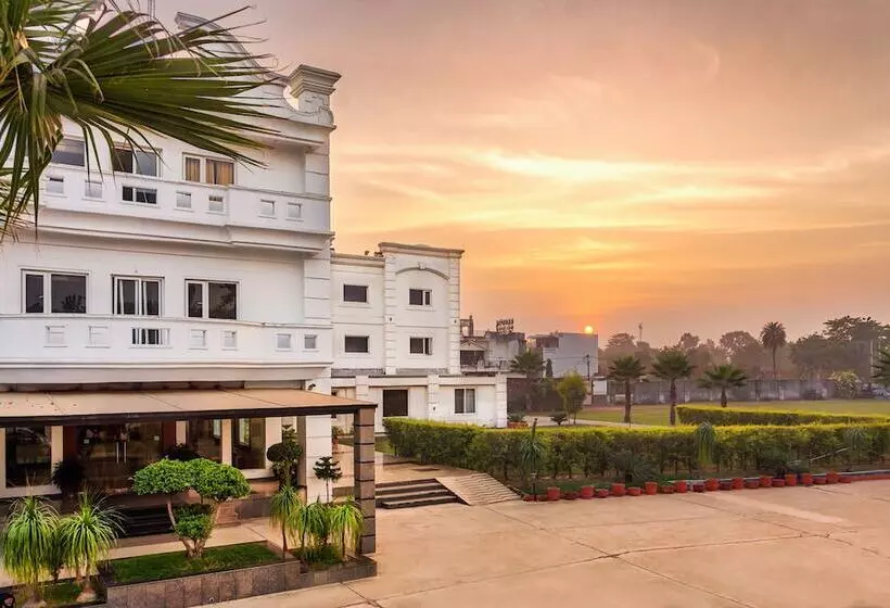 ホテル Ananya Regency