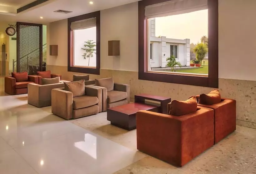 ホテル Ananya Regency