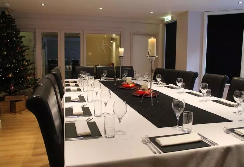 Andover House Hotel & Restaurant   Adults Only