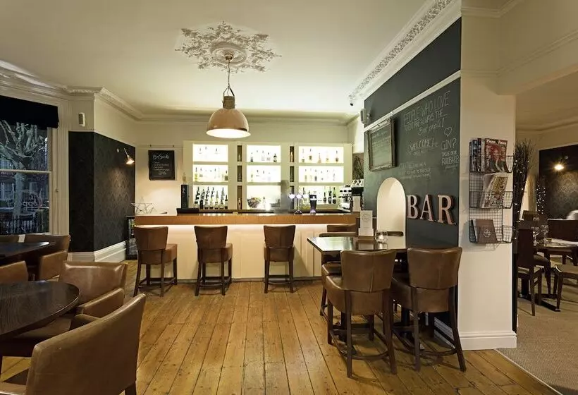 Andover House Hotel & Restaurant   Adults Only