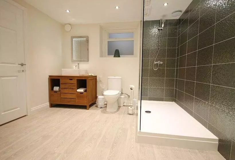 Andover House Hotel & Restaurant   Adults Only