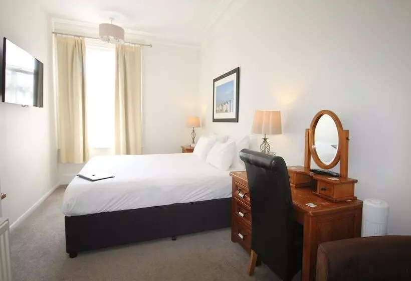Andover House Hotel & Restaurant   Adults Only