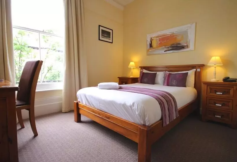 Andover House Hotel & Restaurant   Adults Only