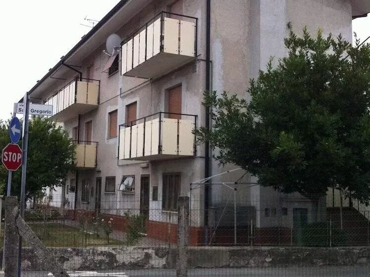 Hotelli B&b Da Leo