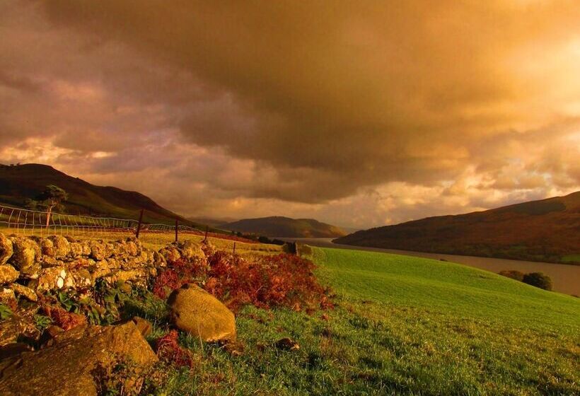 בית מלון כפרי Ben Lawers