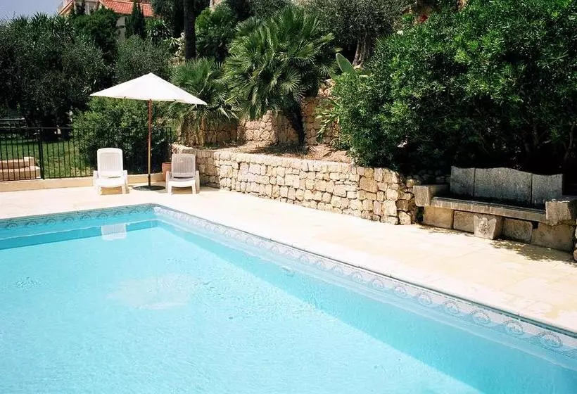 Hotelli B&b  Villa Coste D Or