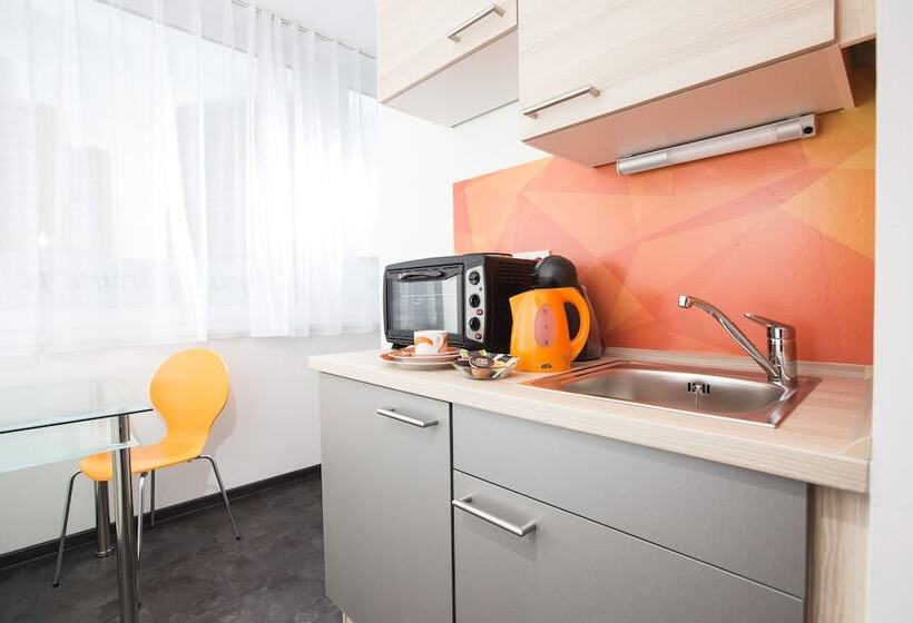 בית מלון כפרי Design Sleepy Cologne