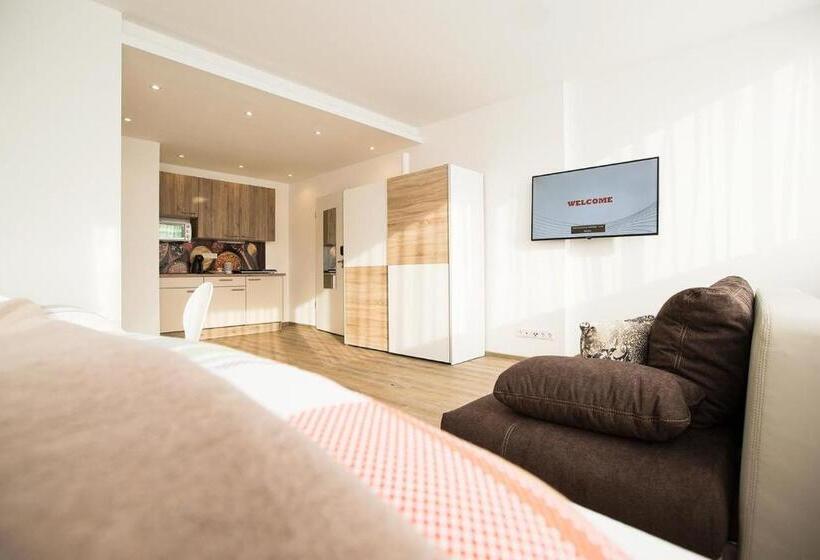 בית מלון כפרי Design Sleepy Cologne