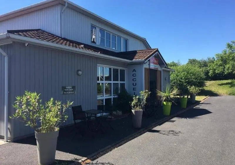 ホテル Fasthôtel Clermont Ferrand Gerzat
