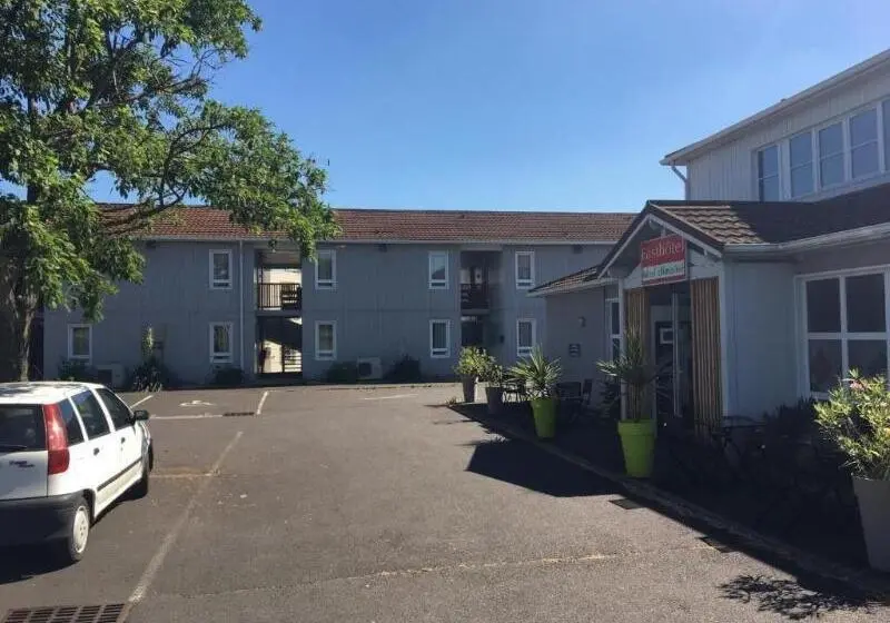 ホテル Fasthôtel Clermont Ferrand Gerzat