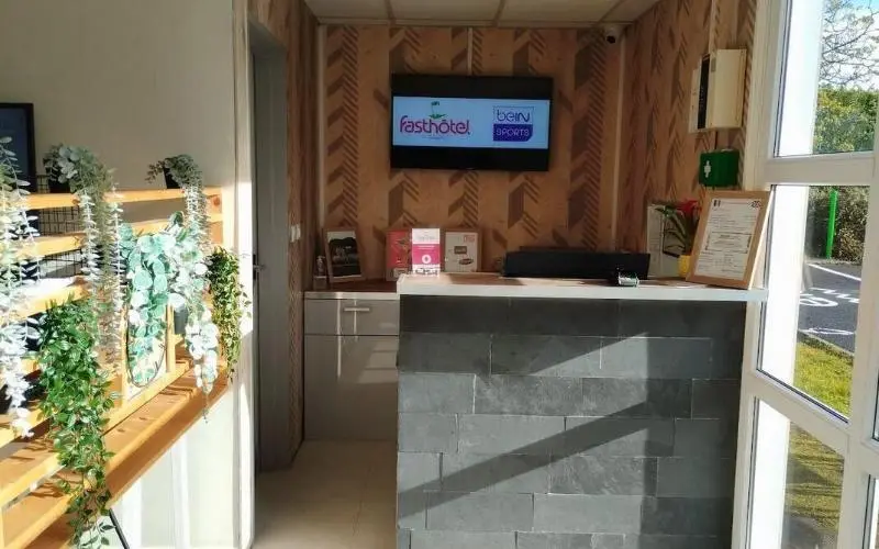 ホテル Fasthôtel Clermont Ferrand Gerzat